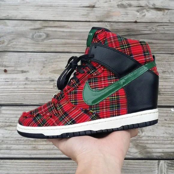 Rare Women 2013 Nike Dunk Sky High City FW Quickstrike London Shoes Sneakers - Picture 1 of 8